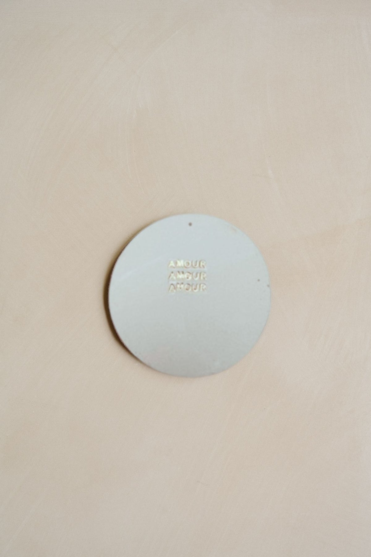 Plaquette décorative “AMOUR AMOUR AMOUR”