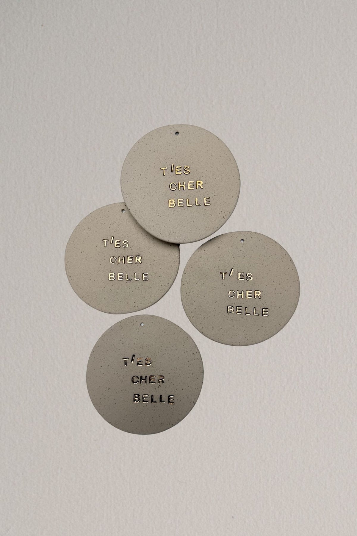 Plaquette décorative "T'ES CHER BELLE"
