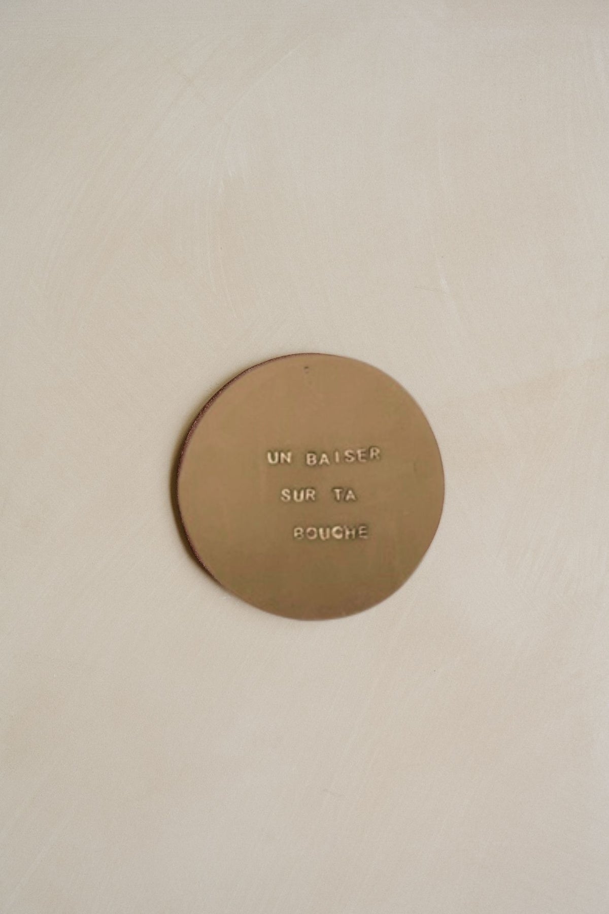 Plaquette "UN BAISER SUR TA BOUCHE"